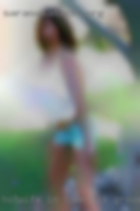 Hotwife in town from time to time Elk Grove IL.